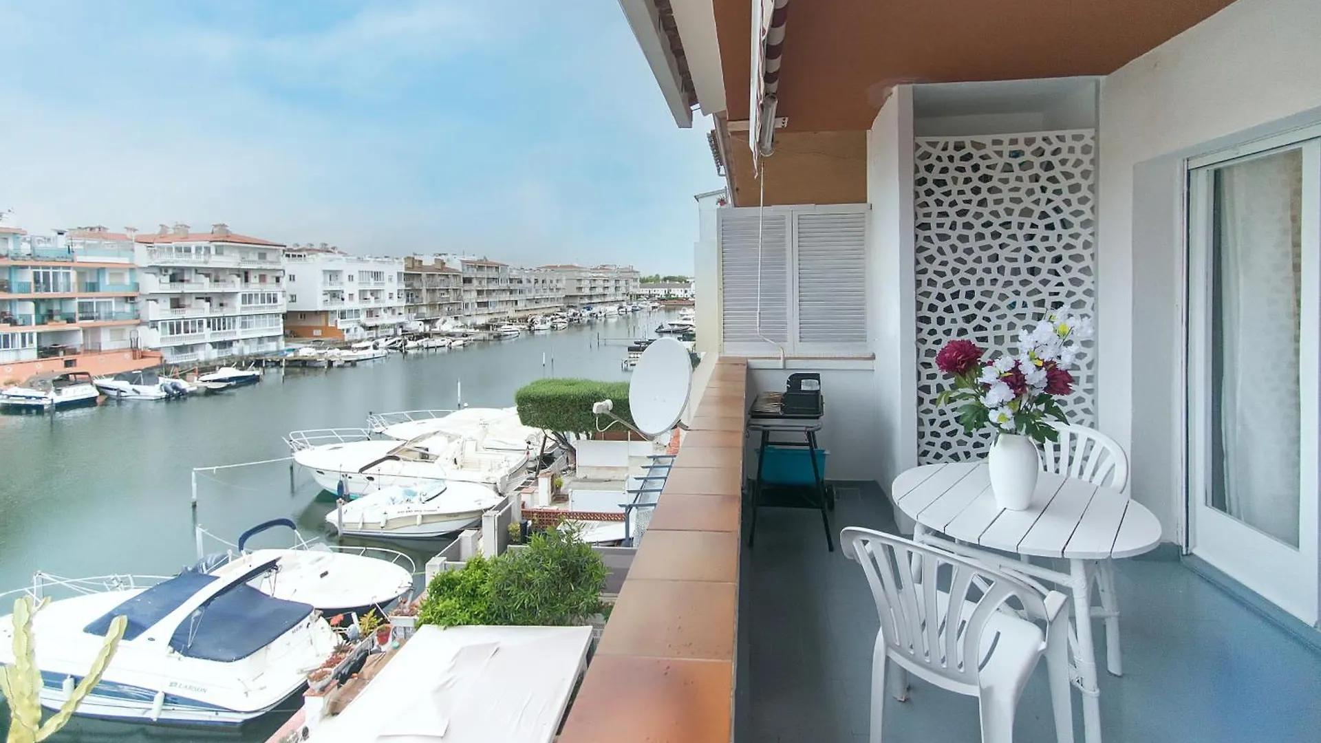 Welcs Apartamento 244 Emp Con Terraza Con Vista Empuriabrava Lägenhet